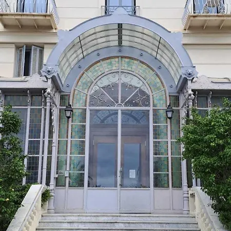 Spacieux 3p Dans Palace Calme, Vue A 芒通
