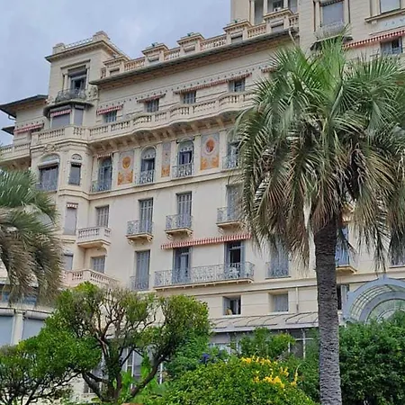 Spacieux 3p Dans Palace Calme, Vue A 公寓